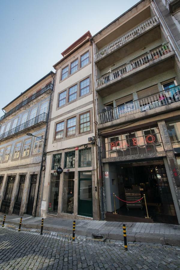 Baixa24 •P1L• Amplo estúdio na baixa com varanda OOporto Exterior foto